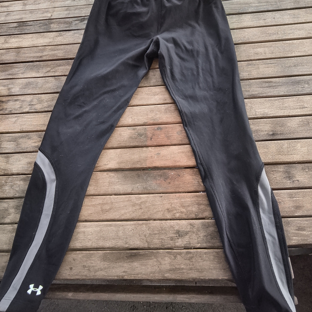 Under Armour Black Cold wear Athletic Leggings with Reflective Panels